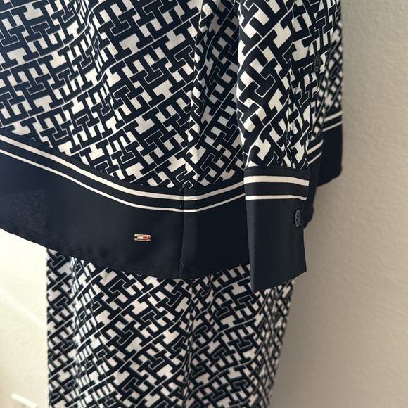 NWT Tommy Hilfiger Luxe Blouse and Pant Set - Picture 3 of 9
